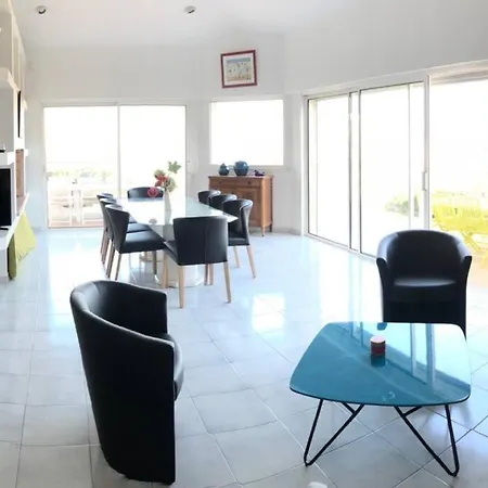 Moderne Et Spacieuse Avec Vue Panoramique