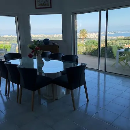 Moderne Et Spacieuse Avec Vue Panoramique